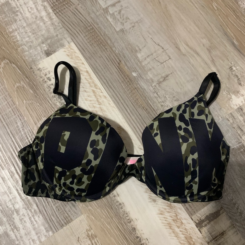 Victoria Secret Pink 34B Push up Bra